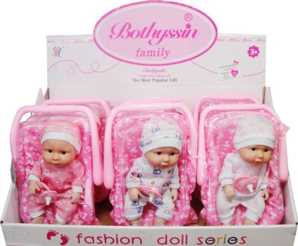 Schwedische Babypuppe In Der Trage