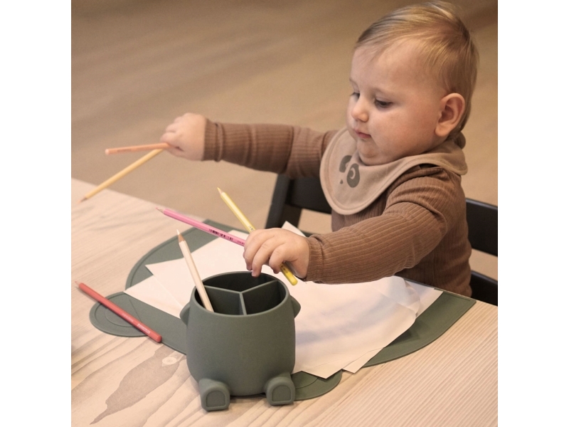 Nuuroo Leonora pennhållare i silikon | Möbler - Tavla & Displays - Tillbehör | GameStuff