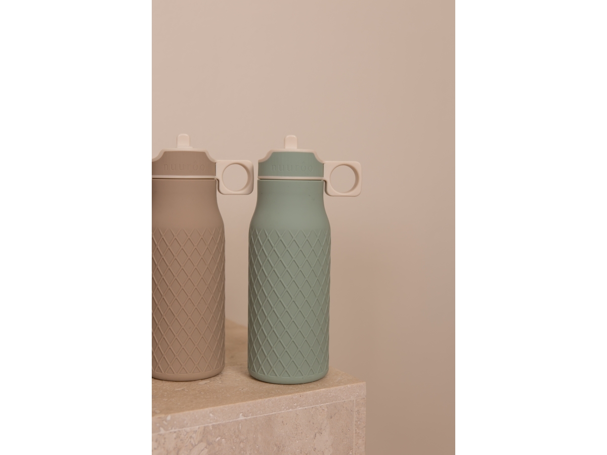 Nuuroo Isa silikone drikkedunk - 400 ml