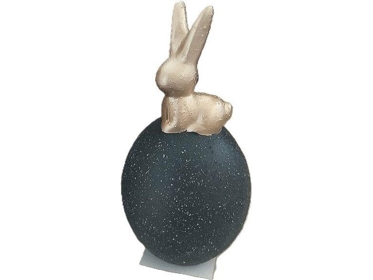Geflecktes Keramikei Mit Goldhase