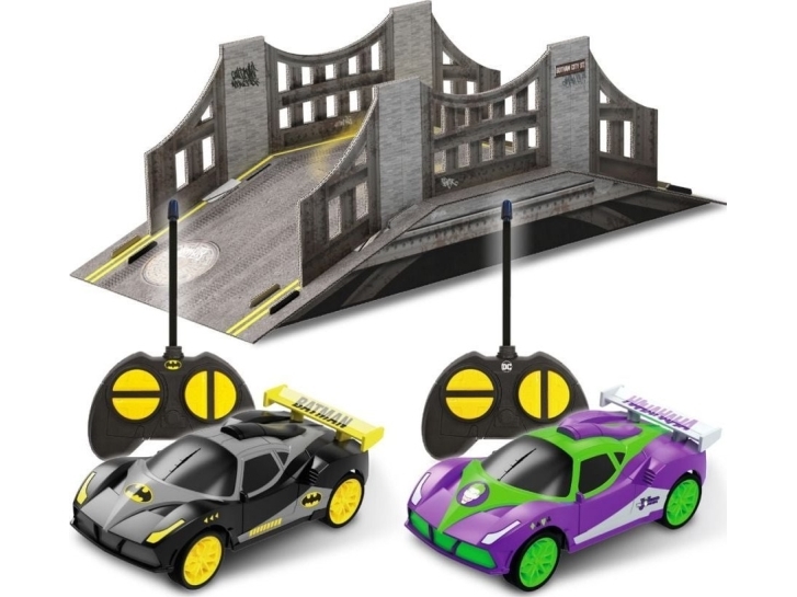 BLADEZ Batman vs The Joker dvigubas RC automobilių rinkinys, 1:28