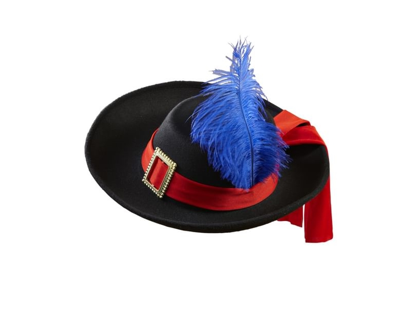 Musketer Hat, Barn