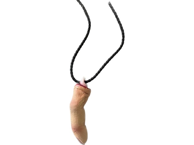 Abgerissener Finger In Halskette