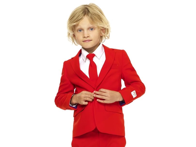 Roter Anzug, Junge