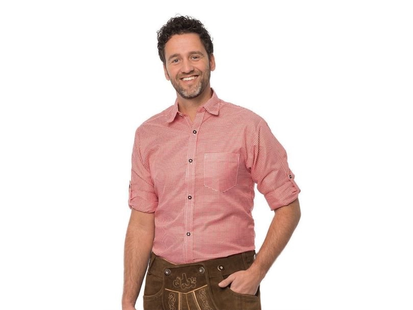 Rød og hvid ternet tyrolerskjorte billede