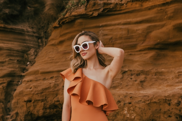 Erwachsene - Brooke White
