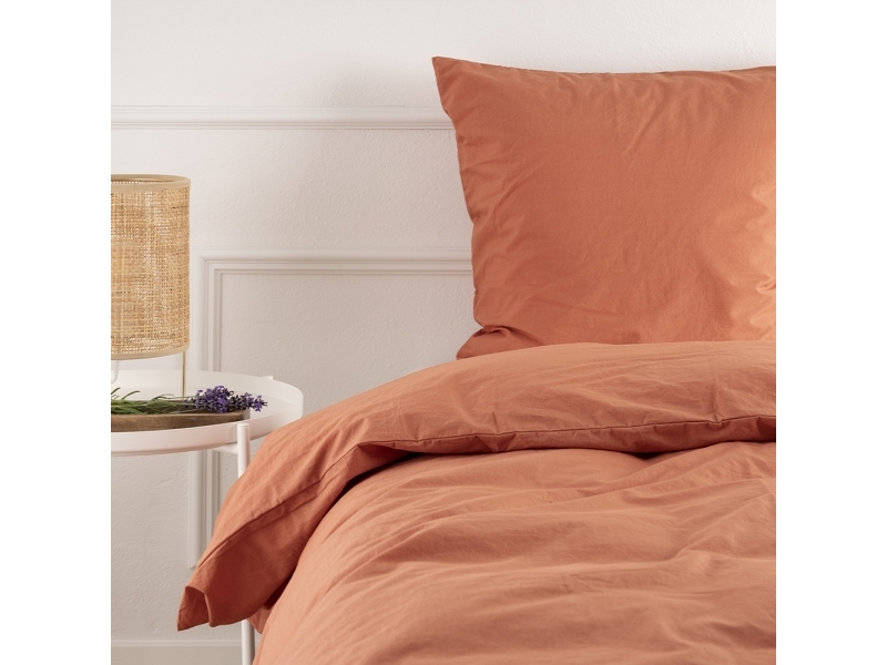 Ensfarvet sengetøj 140x220 cm - Brandt orange sengesæt - 100% GOTS økologisk bomuld - Kelly Uni Sienna - Nordisk Tekstil sengelinned