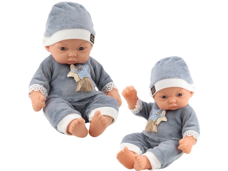 Babydukke I Grå Pyjamas Med Stjernekasket