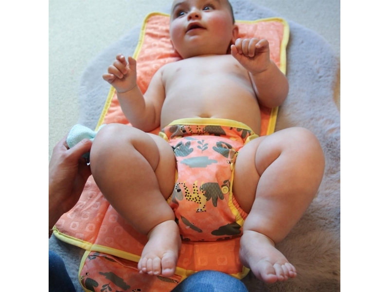 Close Caboo Blöjomslag, Pop-in AIO Cheetah återanvändbart blöjomslag med tupplurar 4,5-16 kg, 1 st. | Rengöring - Personlig vård - Personlig vård | GameStuff