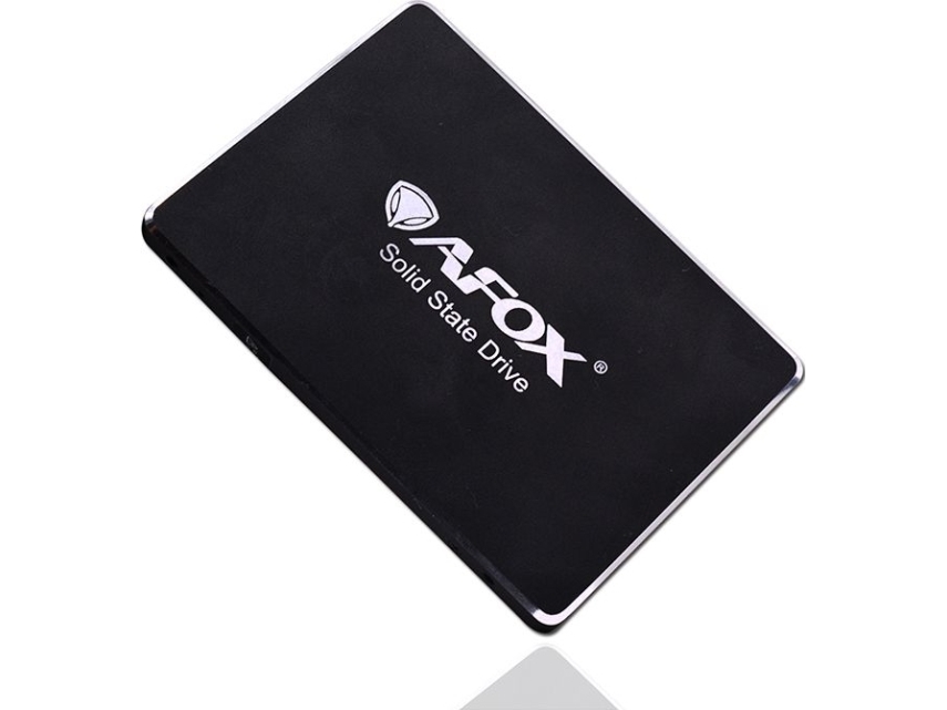 Ssd - 2Tb Qlc 560 Mb/Sec