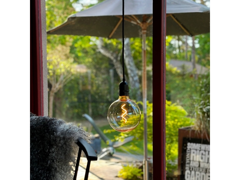 Penny Gravity riippuvalaisin + DecoBulb XL Vintage