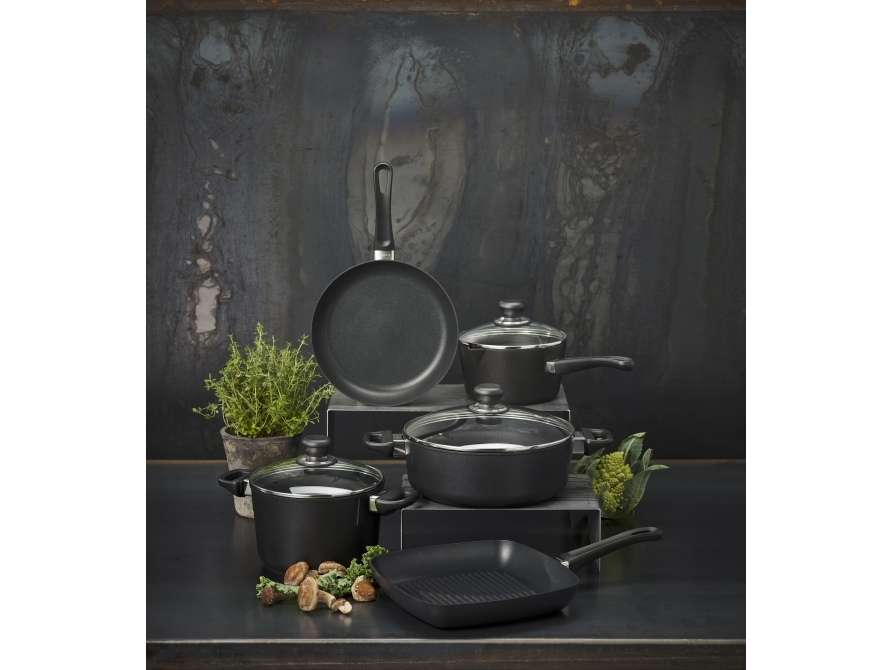 Scanpan 1,8 l/18cm kasserolle m. låg - Classic Induction | N - A | GameStuff