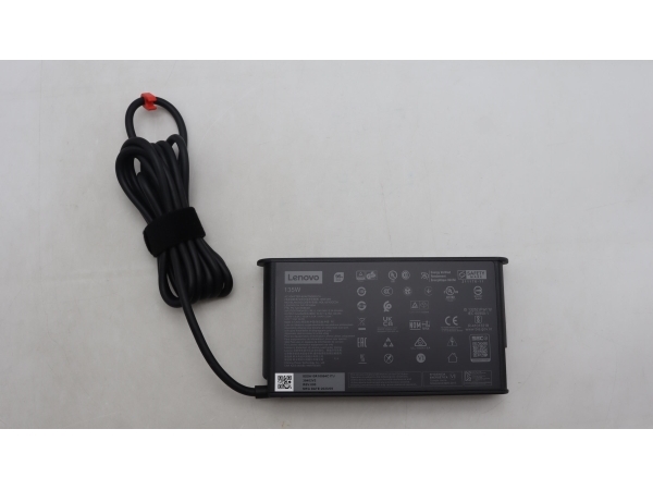 Lenovo 5A10w86327 Usb-C Ladegerät 135 Watt Abgerundete Bauform - Pc-/Server-Ladegerät (5A10w86327)