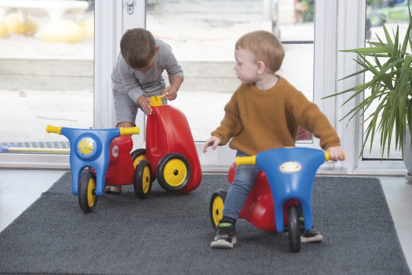 Dantoy Classic sparkcykel med gummihjul, L.60 cm | Utomhusleksaker - Spela i trädgården - Tillbehör | GameStuff