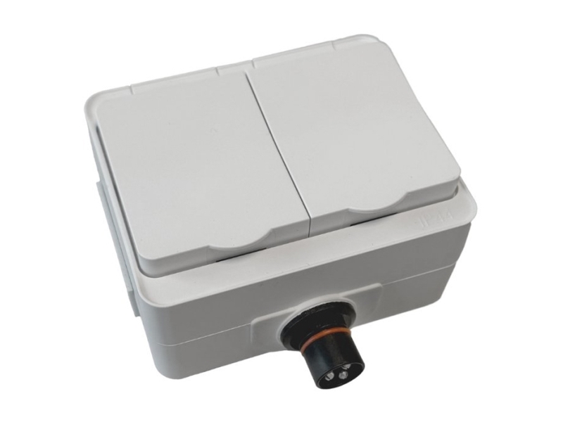 DEFA Stickproppsuttag 230V Dubbel vit | Bilvård & Biltillbehör - Bilens Interiörutrustning - Övriga | GameStuff