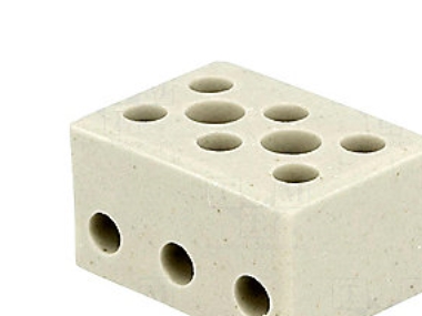 Kronhylsa i porslin 2x4mm² - Pollmann | EL Artiklar - Andra EL - Samlare dosor och församlingar | GameStuff