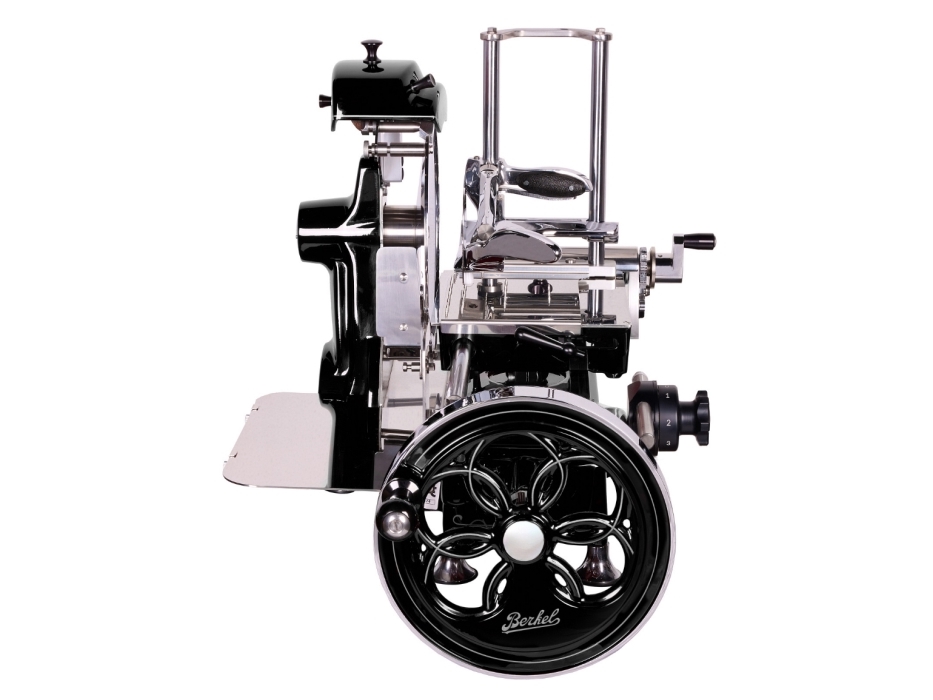 Berkel B2 juodas florato Manuell köttskärare med svänghjul | Köksapparater - Köksmaskiner - Skärmaskin | GameStuff