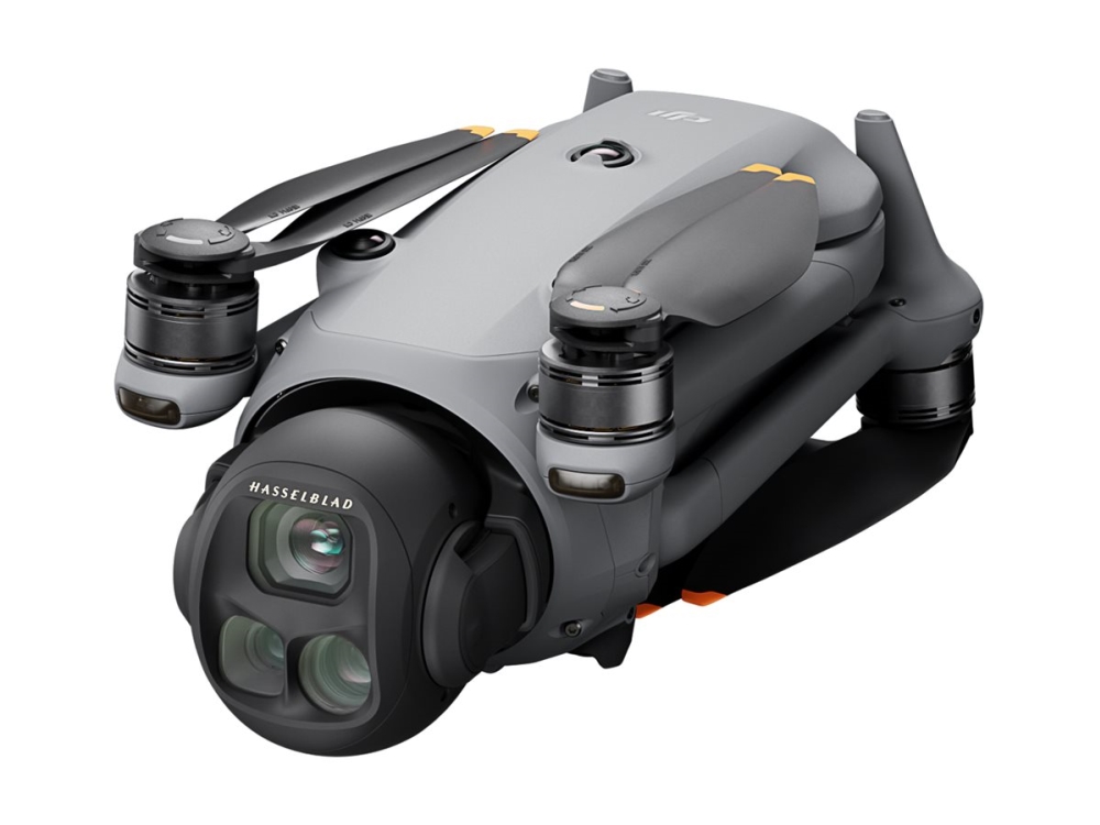 DJI Mavic 4 Pro, 4 roottoria, 100 MP, 12288 x 8192 pikseliä, 27 m/s, 6654 mAh, Harmaa
