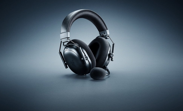 Razer BlackShark V3 Pro, Langallinen & langaton, Pelaaminen, 367 g, Kuulokkeet, musta