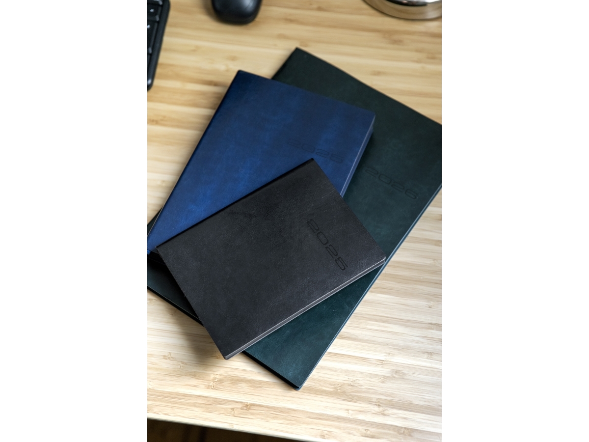 Lecassa A6 2026 Viikko per Spread Ruskea