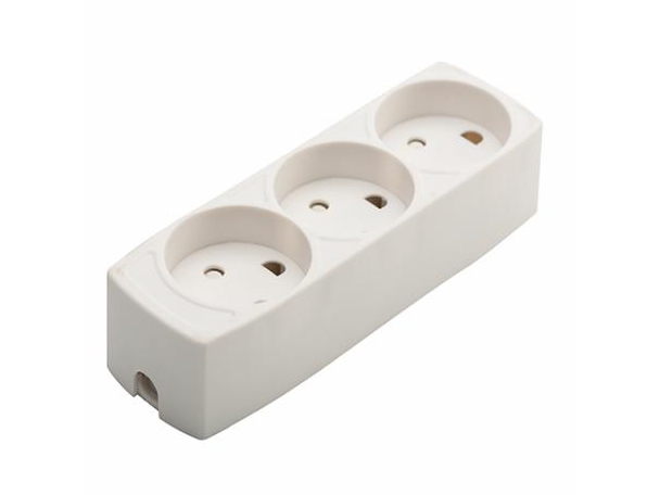3-Way Socket W/Earth, White