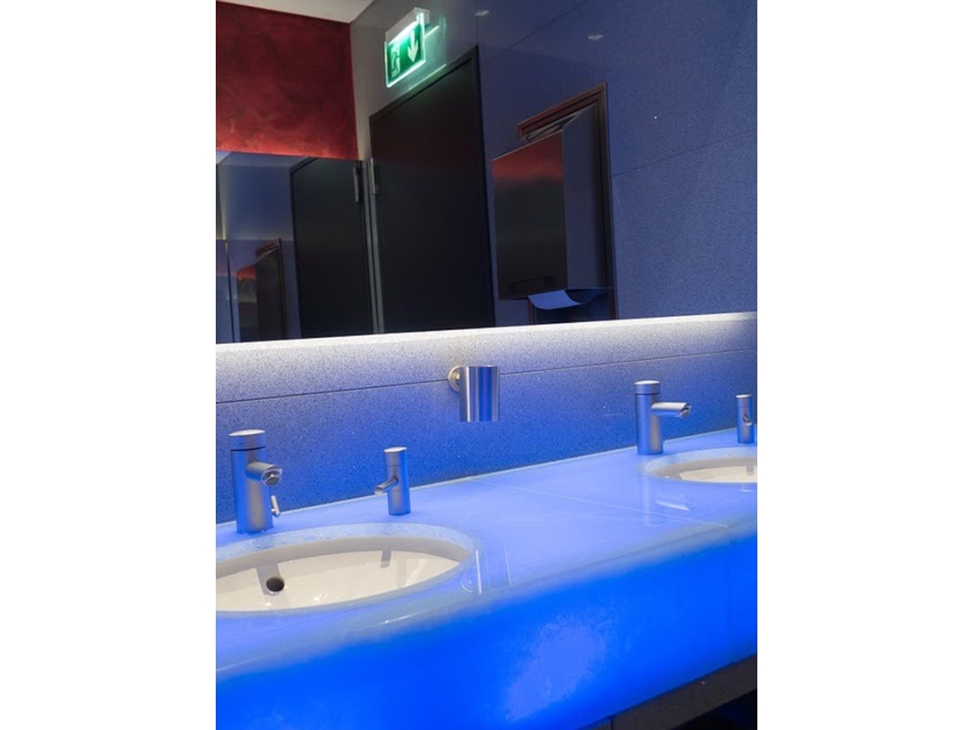 HiluX HighLumen COB LED Strips - 24V - 15W - 1200lm/m - 2700K - CRI95+ - 5m - IP65 | Belysning - Intelligent belysning (Smart Home) - Tillbehör | GameStuff