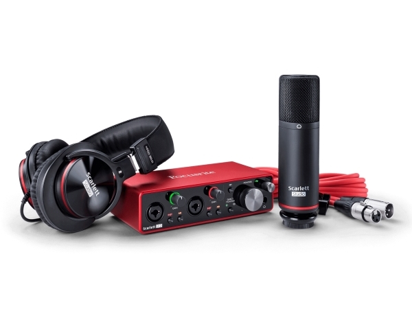 Focusrite Scarlett 2i2 Studio, Skrivbord, USB, 50 dB, 44.1,48,88.2,96,176.4,192 kHz, 20 - 20000 hz, USB | TV, Ljud & Bild - Hörlurar & Mikrofoner | GameStuff