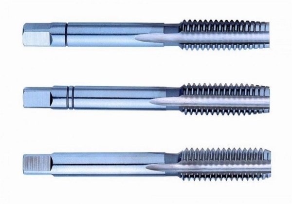 Nenurodyta_V Set Of Manual Taps M6 Din352 Eventus