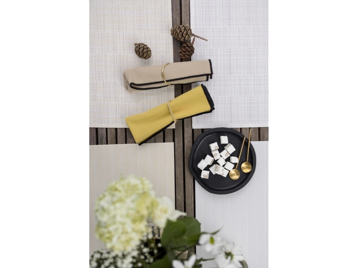 VIVARAISE MANOKA PLACEMT Gold 33X45 | Bostäder - Hemtextil - Kökstextilier | GameStuff
