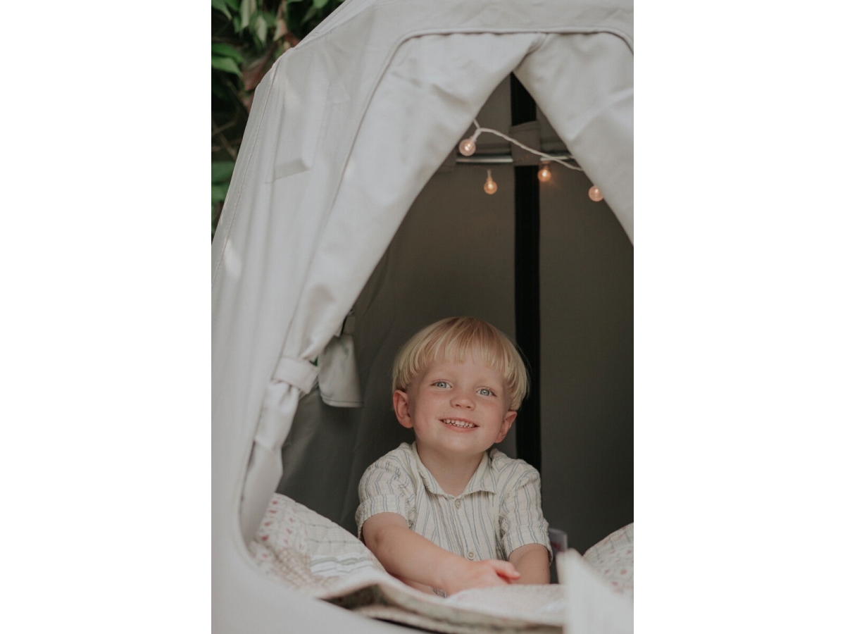 KREA Hangout Deluxe Tent