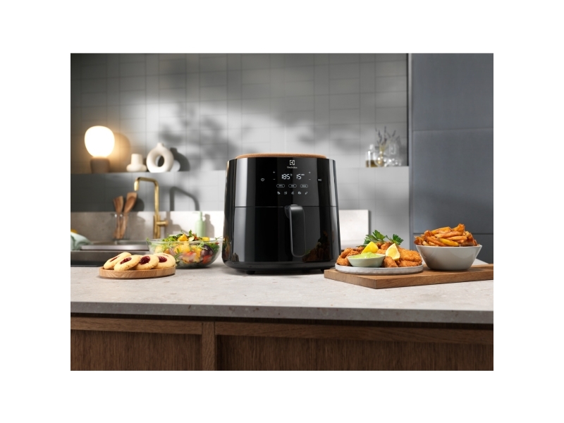 Electrolux EAF5B, Varmluftsteger, 5 L, 2,3 kg, 60 °C, 200 °C, 90 min.