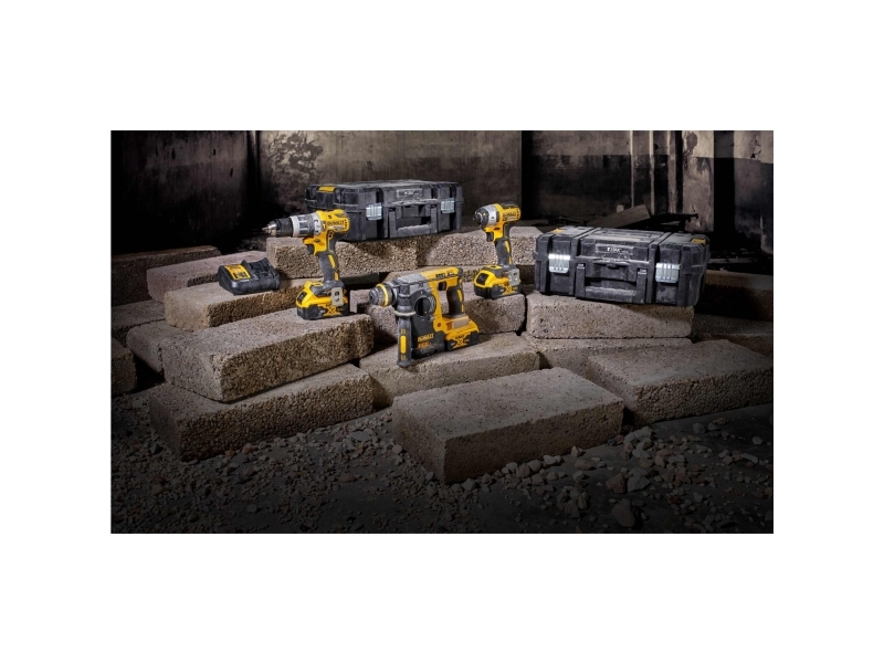 DeWALT DCK368P3T-QW | Elverktyg - Batteri & Laddare - Batteri till Prof | GameStuff