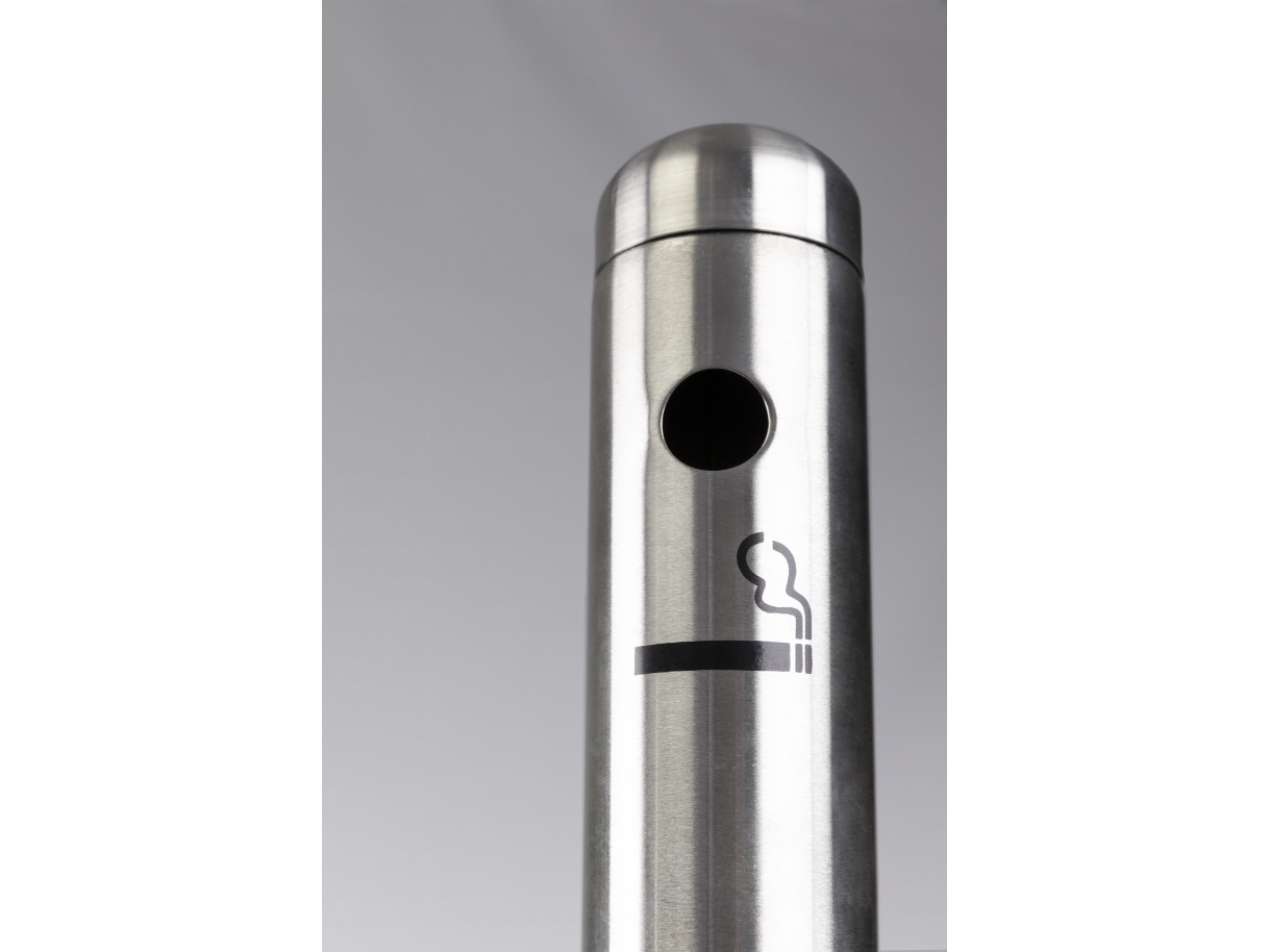 Securit® CLASSIC Tuhkakuppiteline jalalla, terästä