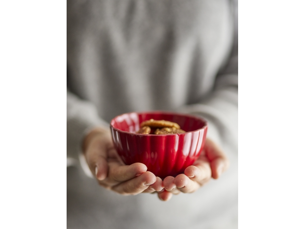Latina-skål, röd, stengods | Bordssättning - Par - Bollar | GameStuff