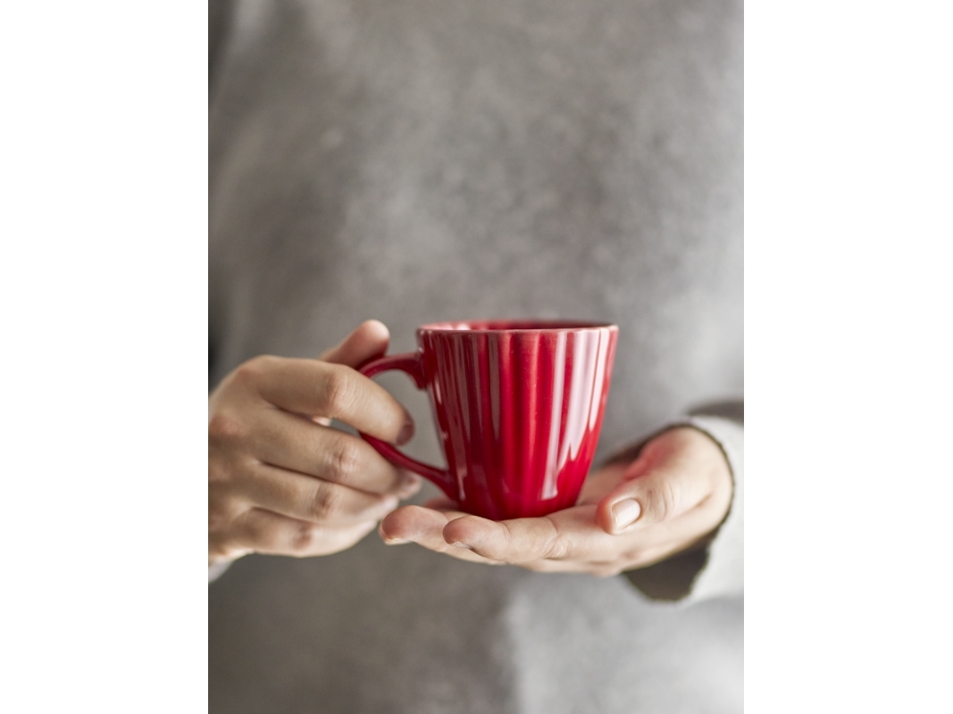 Latina-mugg, röd, stengods | Bordssättning - Par - Muggar & koppar | GameStuff