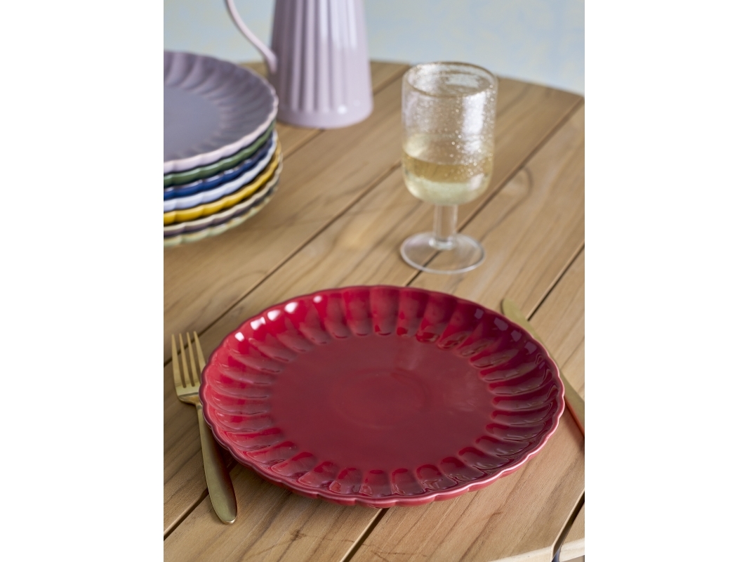 Latina Tallrik, röd, stengods | N - A | GameStuff