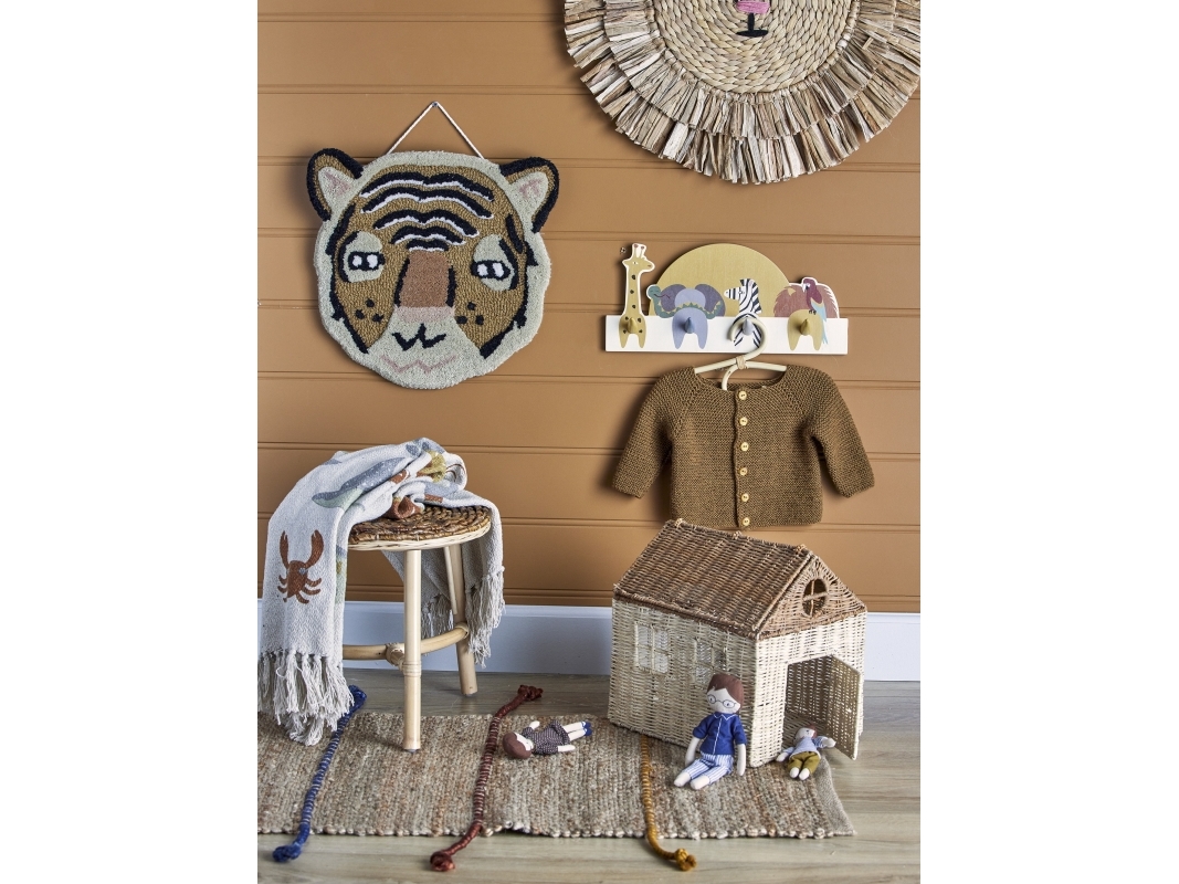 Mallen klädhängare, Brun, FSC® 100% Plywood | N - A | GameStuff