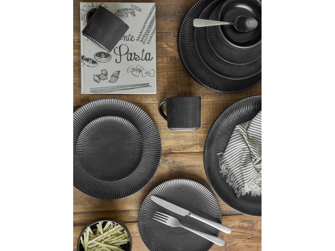 Neri Tallrik, svart, stengods | N - A | GameStuff