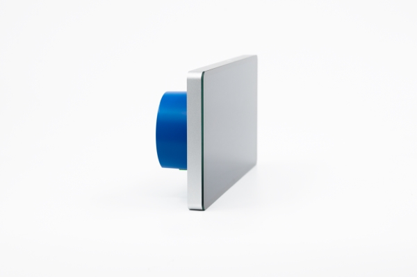 Shelly Display X2i 6,95" smart home kontrolpanel med Wi‑Fi og Bluetooth - sølv
