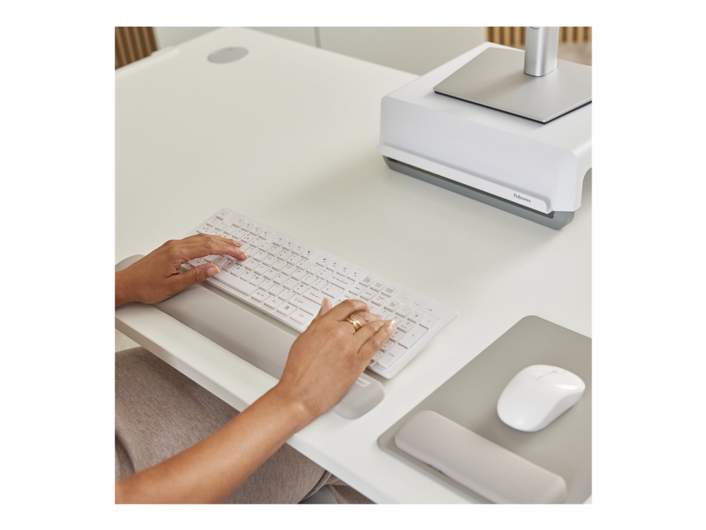 Fellowes Breyta - Handledsstöd till tangentbord - sand | Möbler - Tillbehör - Ergonomisk tillbehör | GameStuff