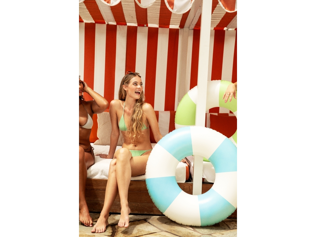 Badering, Coastal Cabana,1 cm