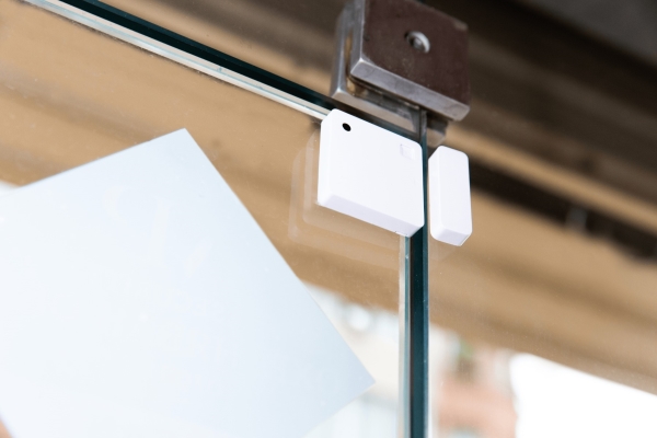 Shelly · Plug & Play · "Blu ZB Door Window White" · Tür- & Fensterkontakt · Bluetooth · Zigbee · Batterie · Weiß