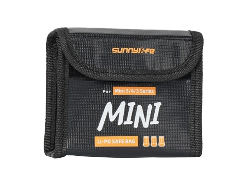 Etui on the Mini 5 Pro's Sunnylife battery (on 3 batteries)