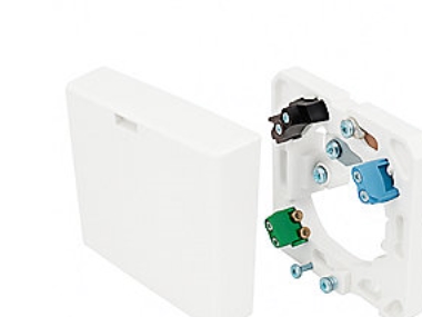 PlayB spisuttag, 5x2,5 mm² - Vit | Lauritz Knudsen - LK FUGA - Dosor | GameStuff