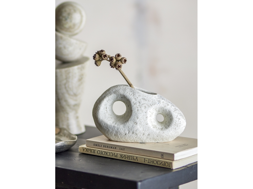 Bloomingville - Caia Vase, Hvid, Stentøj, L16xH9,5xW7 cm