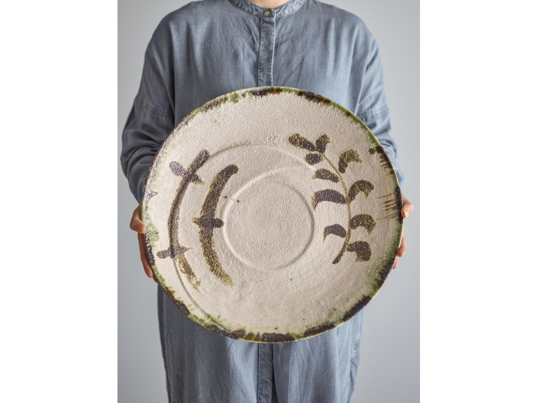 BLOOMINGVILLE Hadyn Dish, vit, stengods | Baby & barn - Dekoration - Dekorationer för hemmet | GameStuff