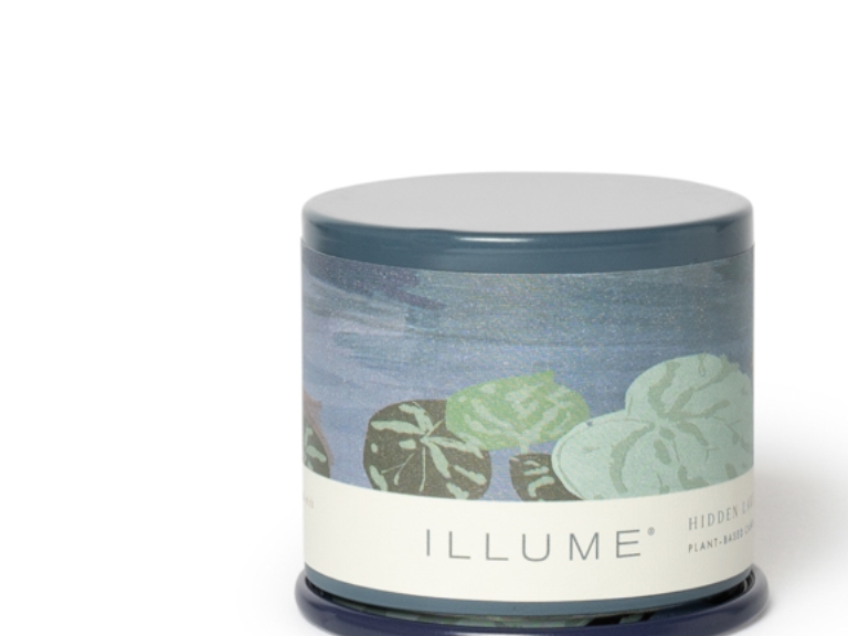 Illume Hidden Lake Demi Vanity Tin Duftlys, Blå,