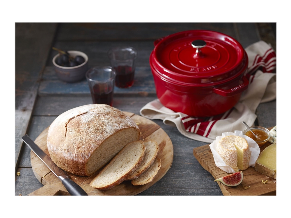 STAUB - Cocotte med dække - 24 cm - 3.8 L - rund - Kirsebærrød