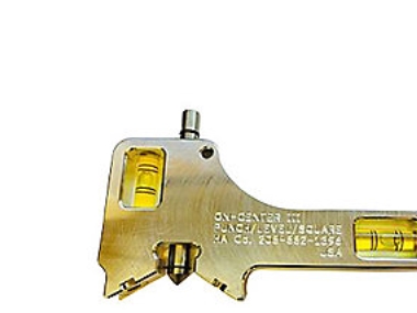 ON-CENTER III Kørner til rør - Med vaterpas og kraftige magneter for rør op til 10''