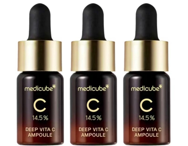 Medicube_Deep Vita C Ampulle Aufhellendes Und Straffendes Vitamin C Ampulle 3X10ml